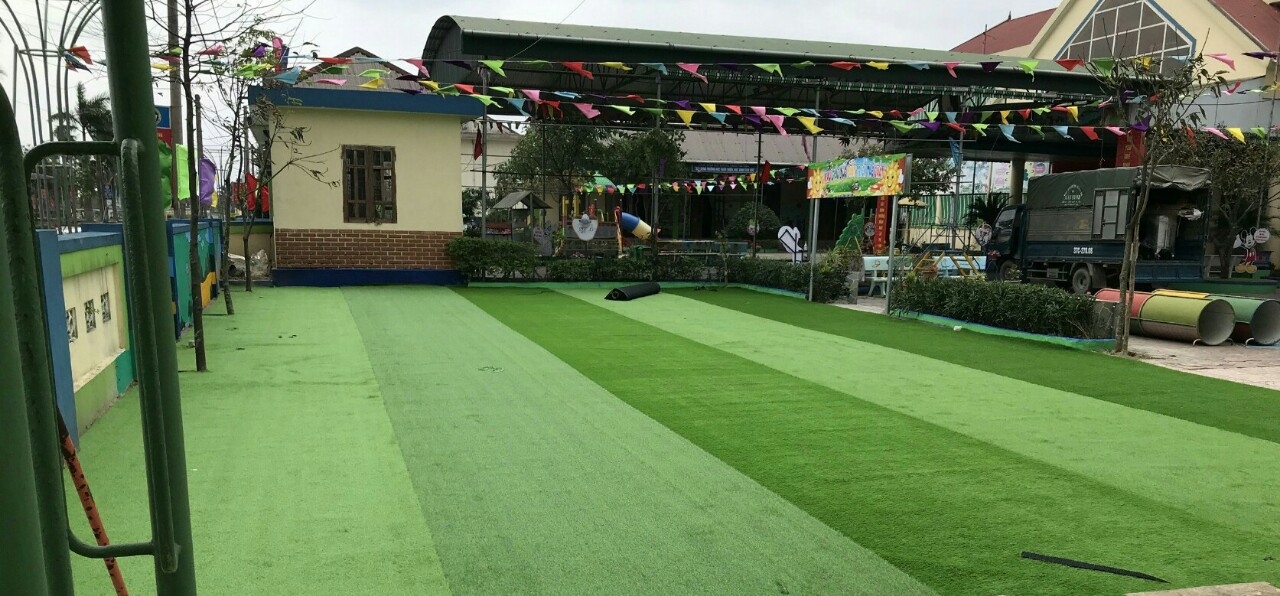 200 Mét cỏ nhân tạo cho sân chơi Trường mầm non Quỳnh Văn- Quỳnh lưu - Tag